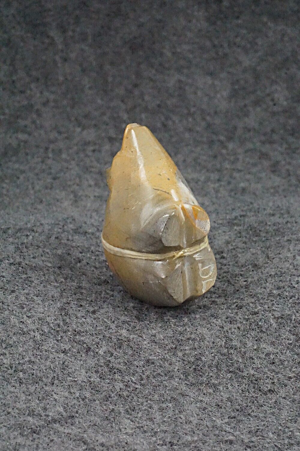 Bear Zuni Fetish Carving - Delvin Leekya