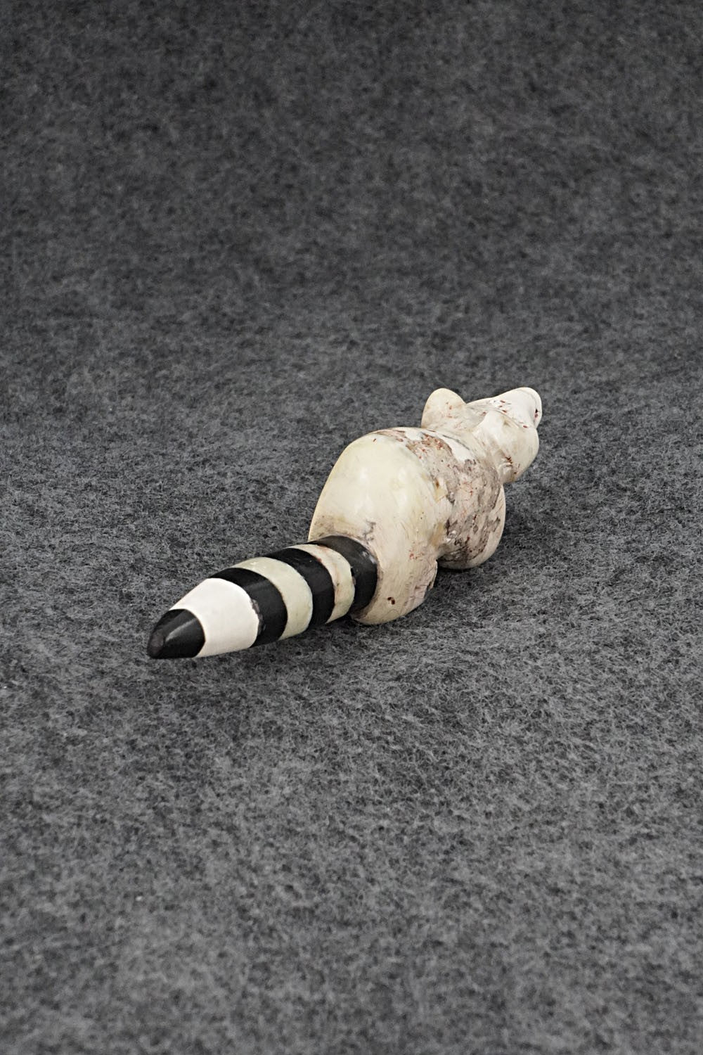 Raccoon Zuni Fetish Carving - Justin Red Elk