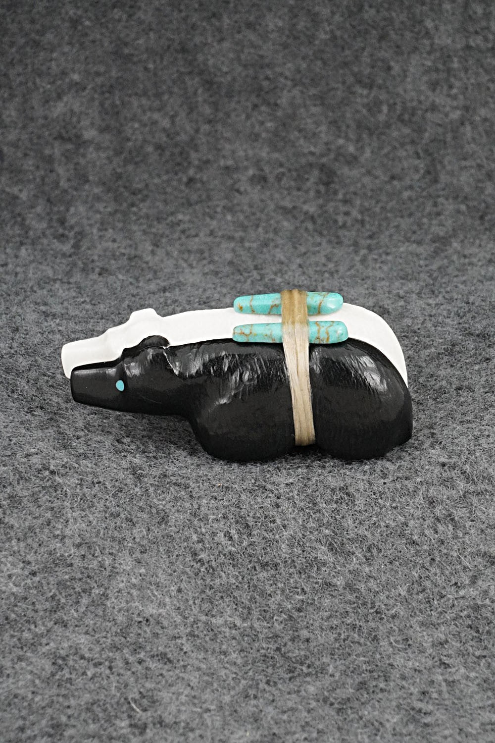 Bear Zuni Fetish Carving - Herbert Halate