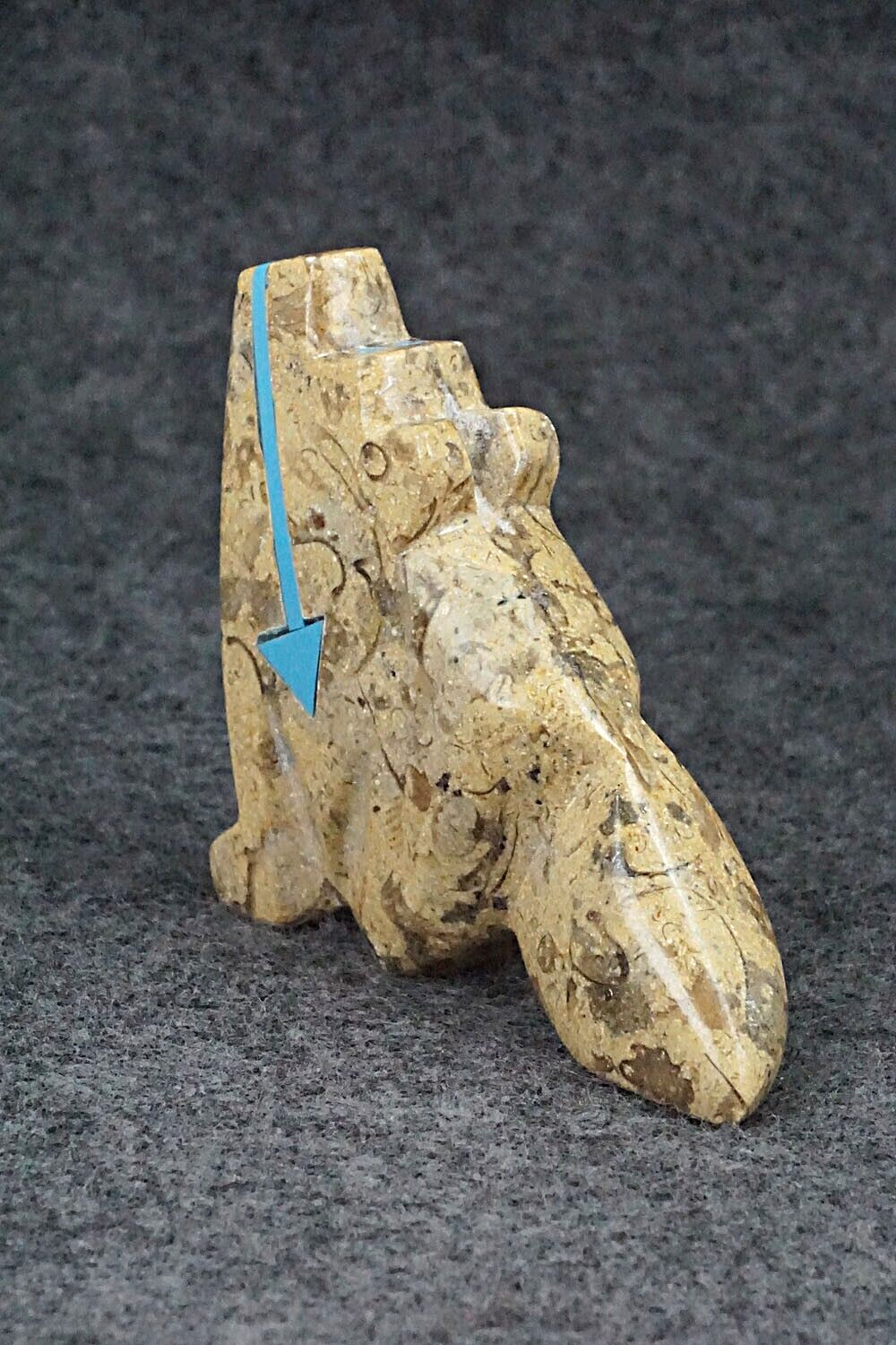Wolf Zuni Fetish Carving - Bernard Laiwakete