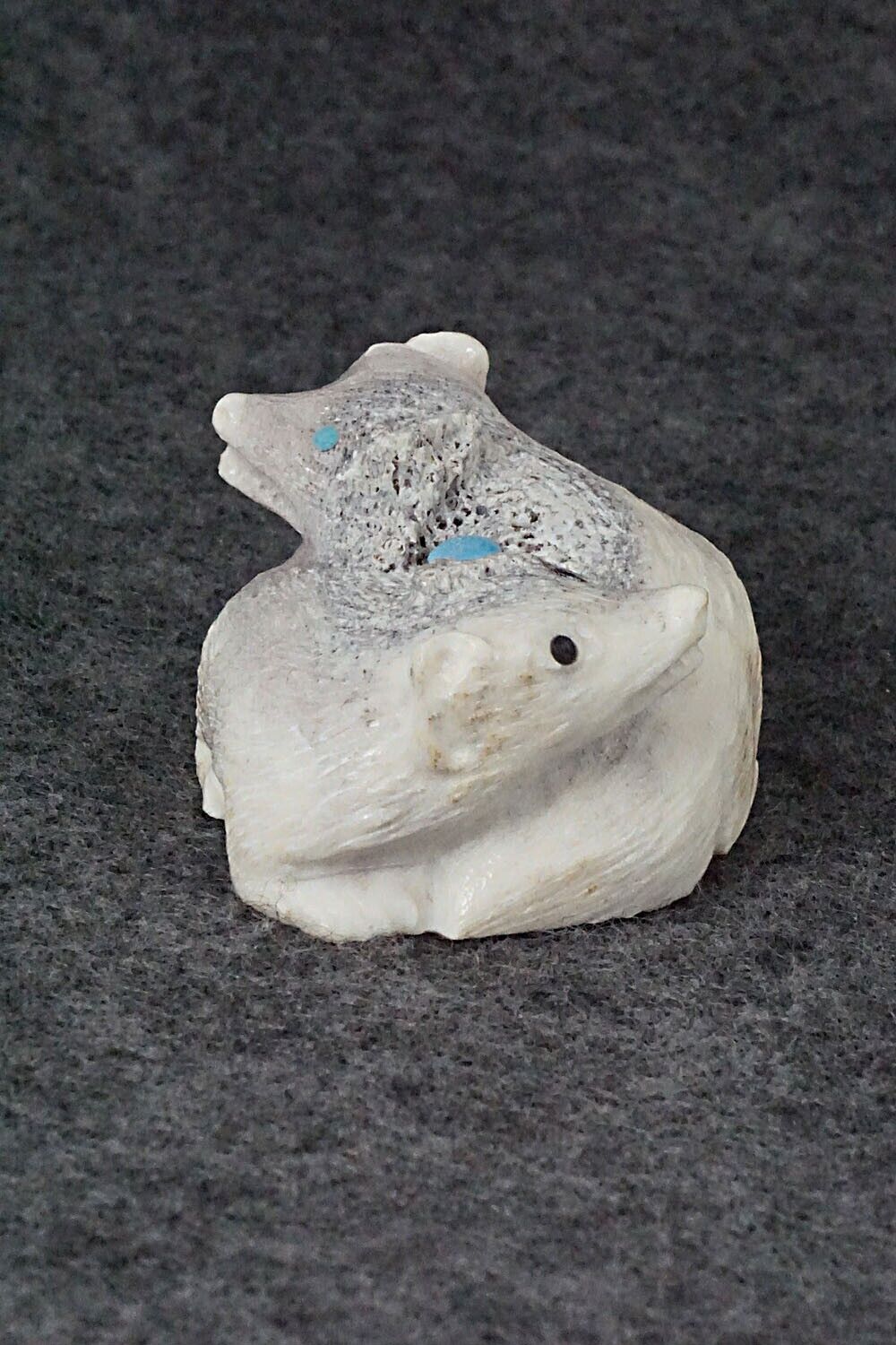 Foxes Zuni Fetish Carving - Maxx Laate