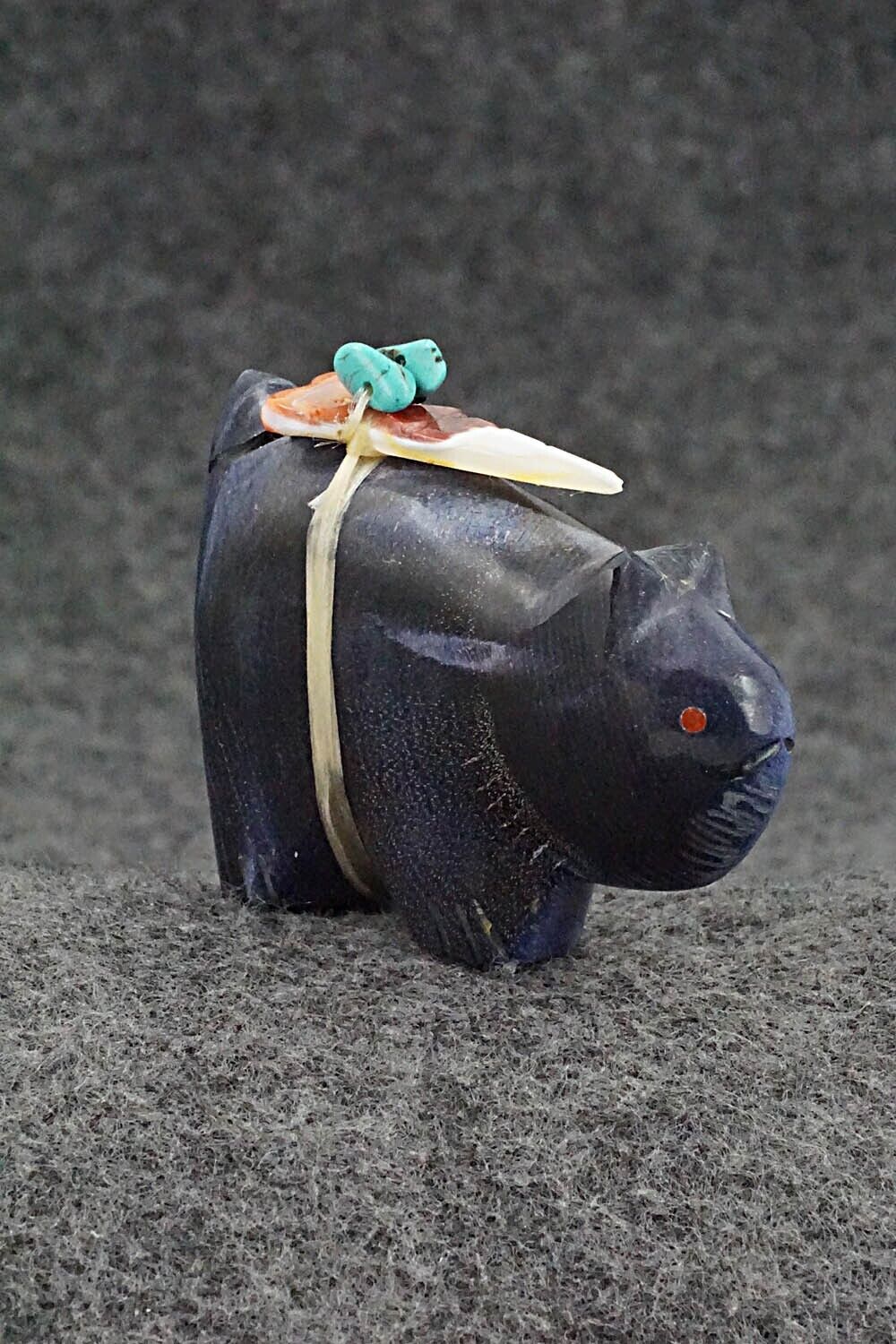Bear Zuni Fetish Carving - Daphne Quam