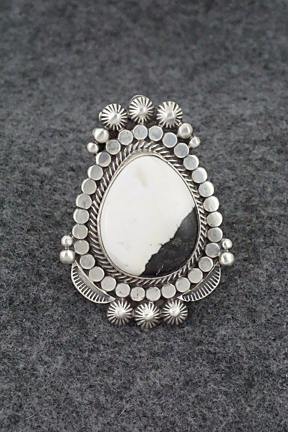 Huge!! Vintage Navajo Sterling Silver Mother Pearl Native American Jewelry Ring