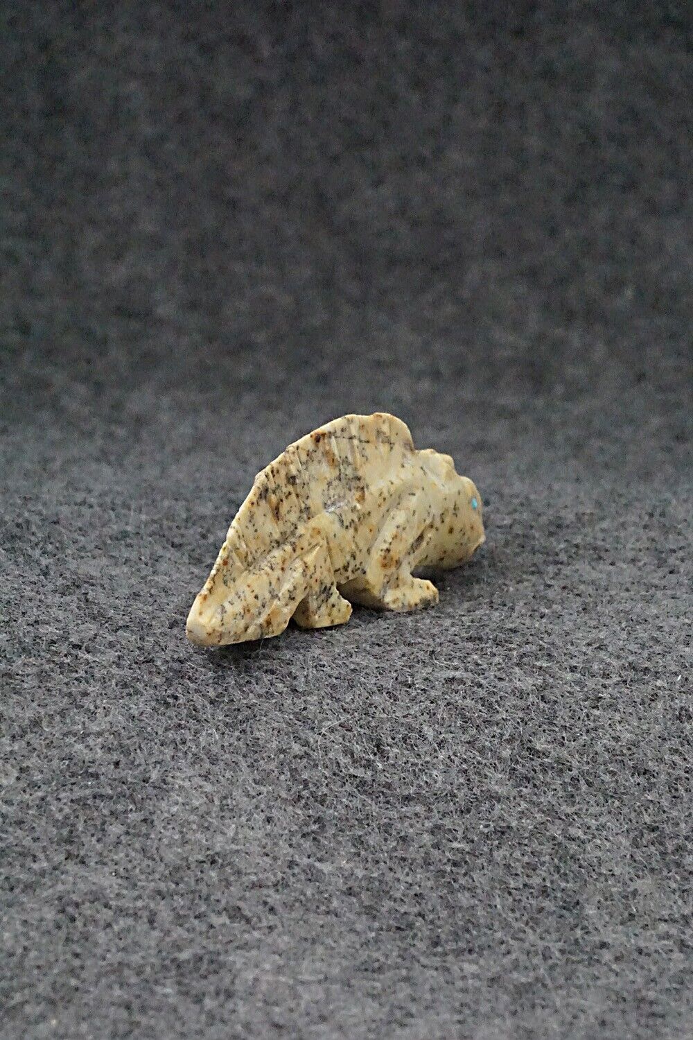 Dinosaur Zuni Fetish Carving - Lindsey Cheama