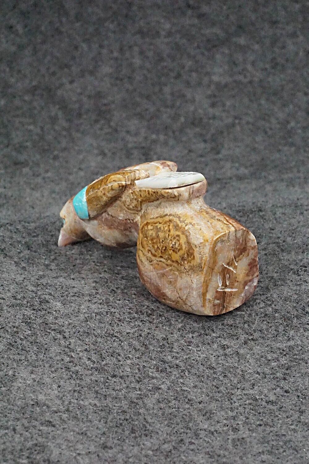 Eagle Zuni Fetish Carving - Freddie Leekya
