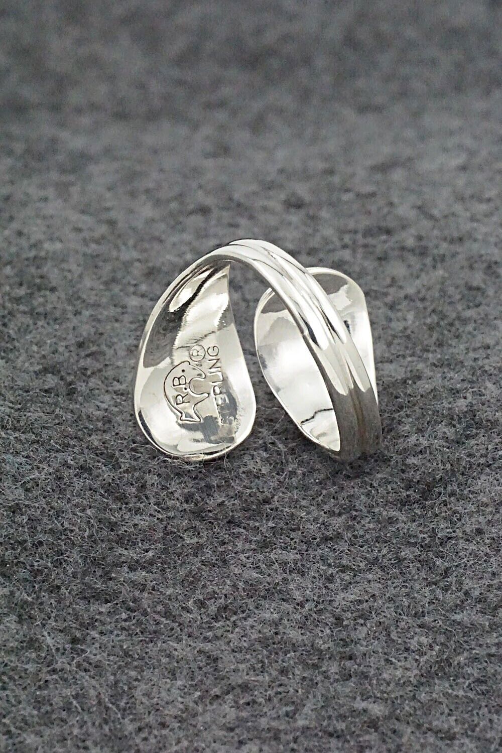 Coral & Sterling Silver Ring - Annette Chiquito - Size 8.5