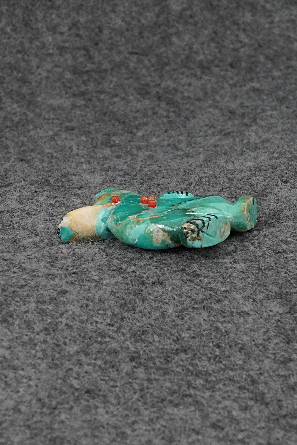 Bear Zuni Fetish Carving - Claudia Peina