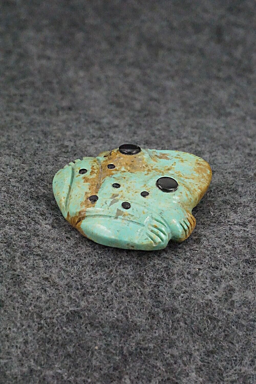 Frog Zuni Fetish Carving - Reynold Lunasee