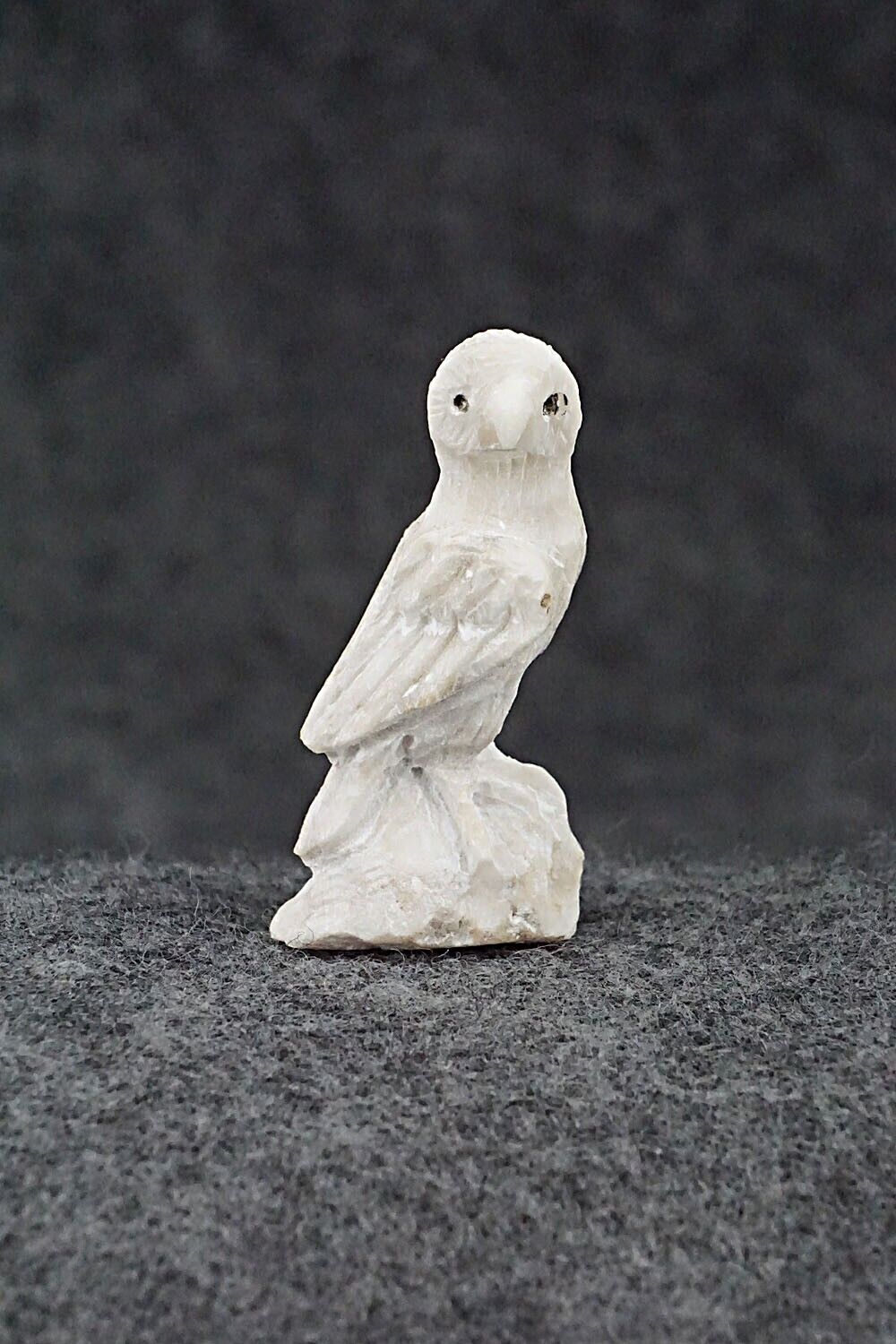 Eagle Zuni Fetish Carving - Lewis Malie