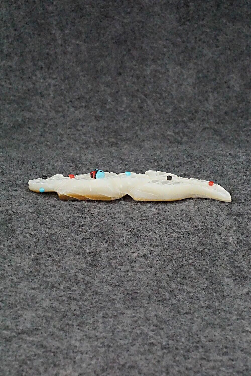 Lizard Zuni Fetish Carving - Danette Laate