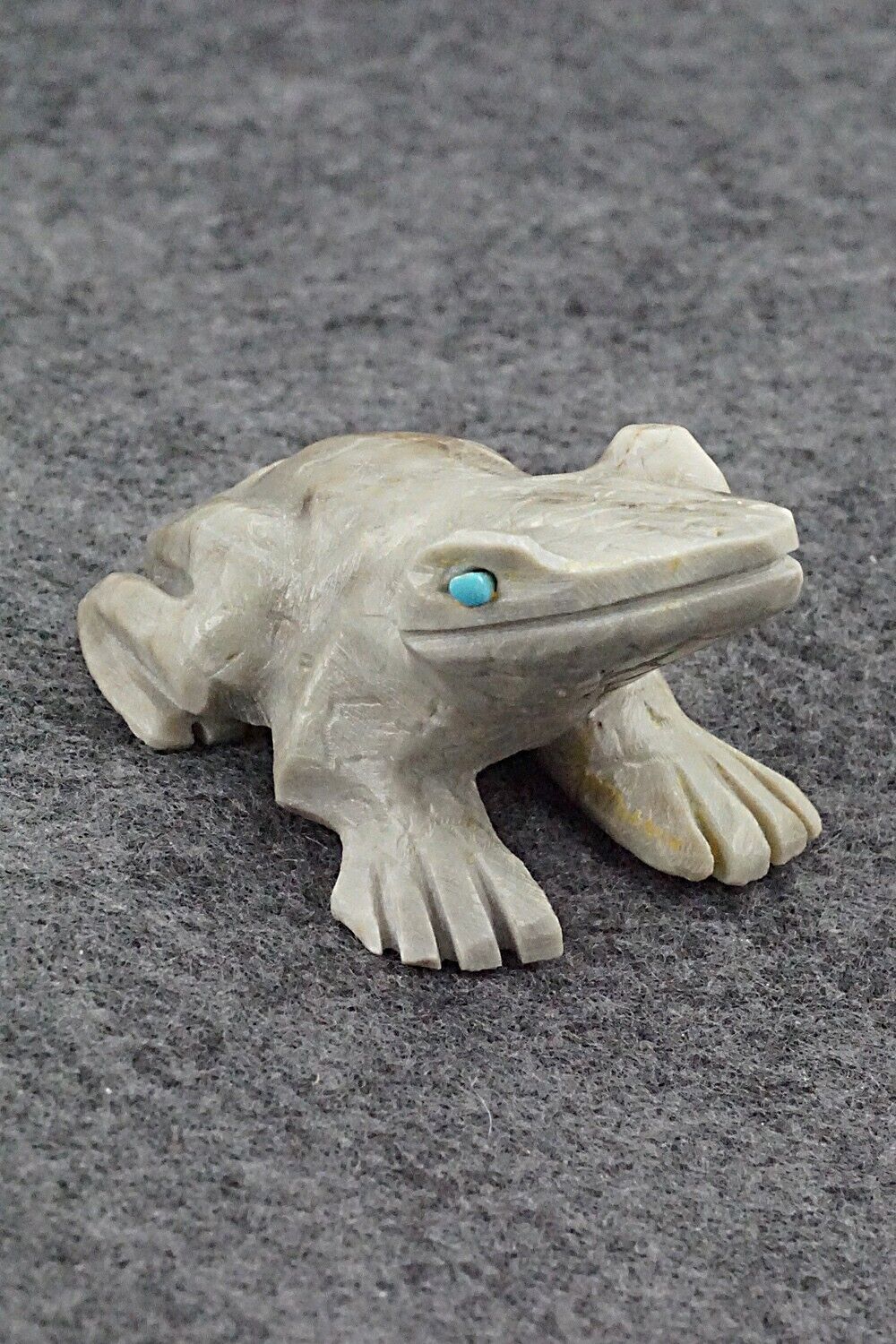 Frog Zuni Fetish Carving - Dana Malani