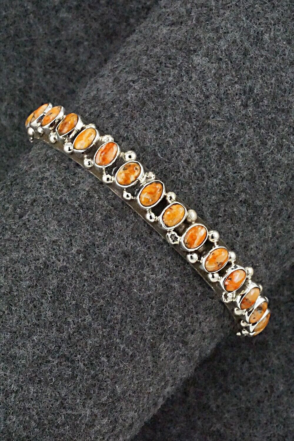 Spiny Oyster & Sterling Silver Bracelet - Darlene Begay