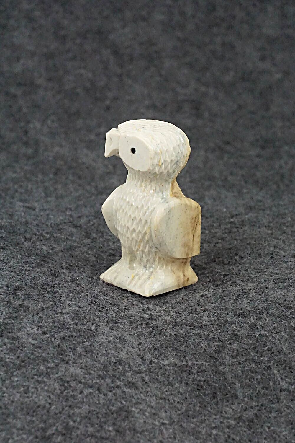 Owl Zuni Fetish Carving - Jesus Espino