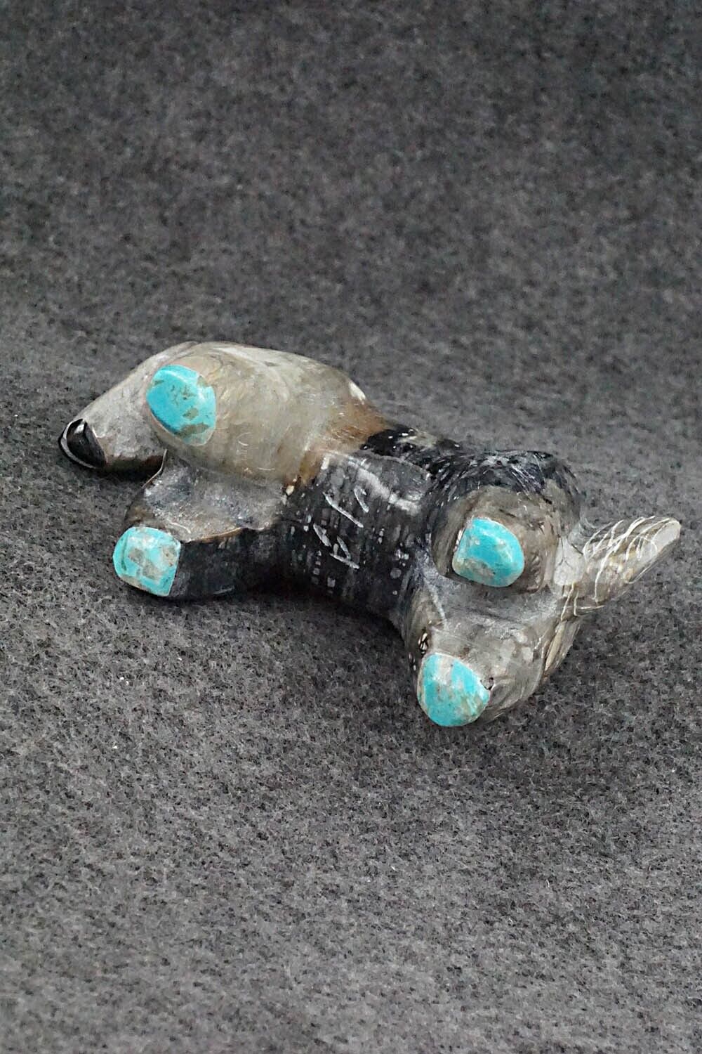Horse Zuni Fetish Carving - Freddie Leekya