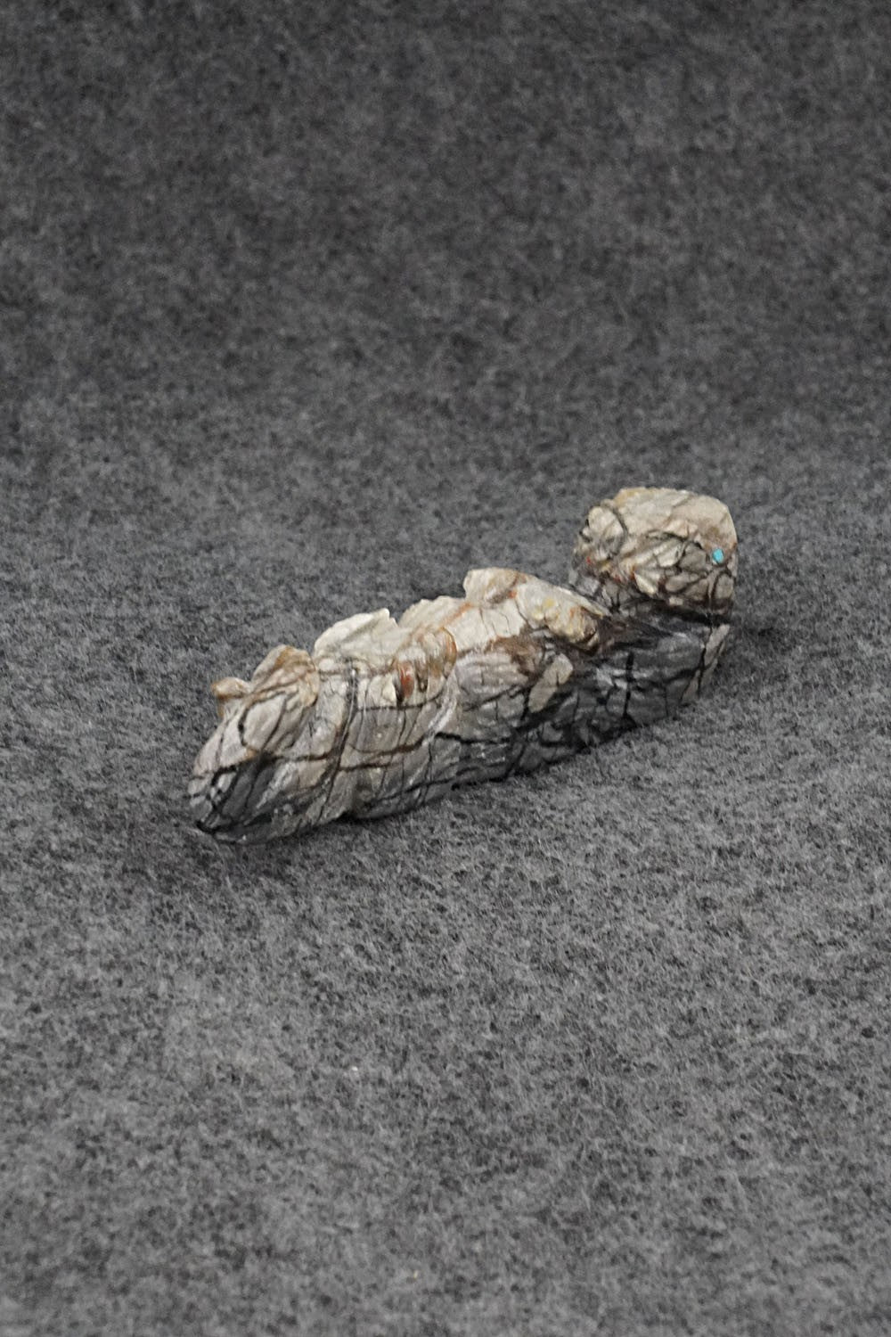 Otter Zuni Fetish Carving - Tony Mackel