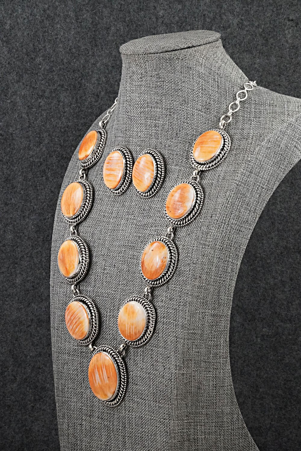 Spiny Oyster & Sterling Silver Necklace Set - Darrin Livingston