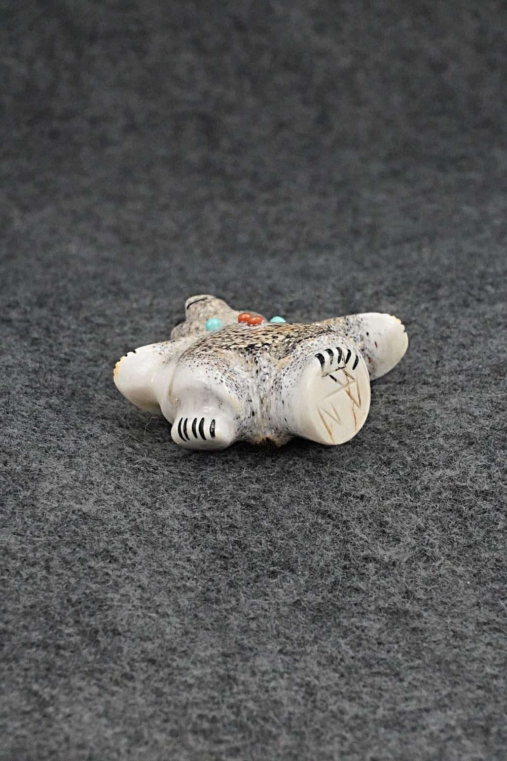 Dancing Bear Zuni Fetish Carving - Claudia Peina