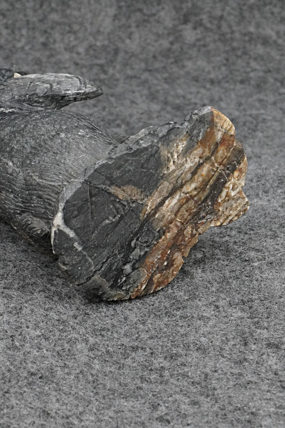 Bear Zuni Fetish Carving - Lance Cheama