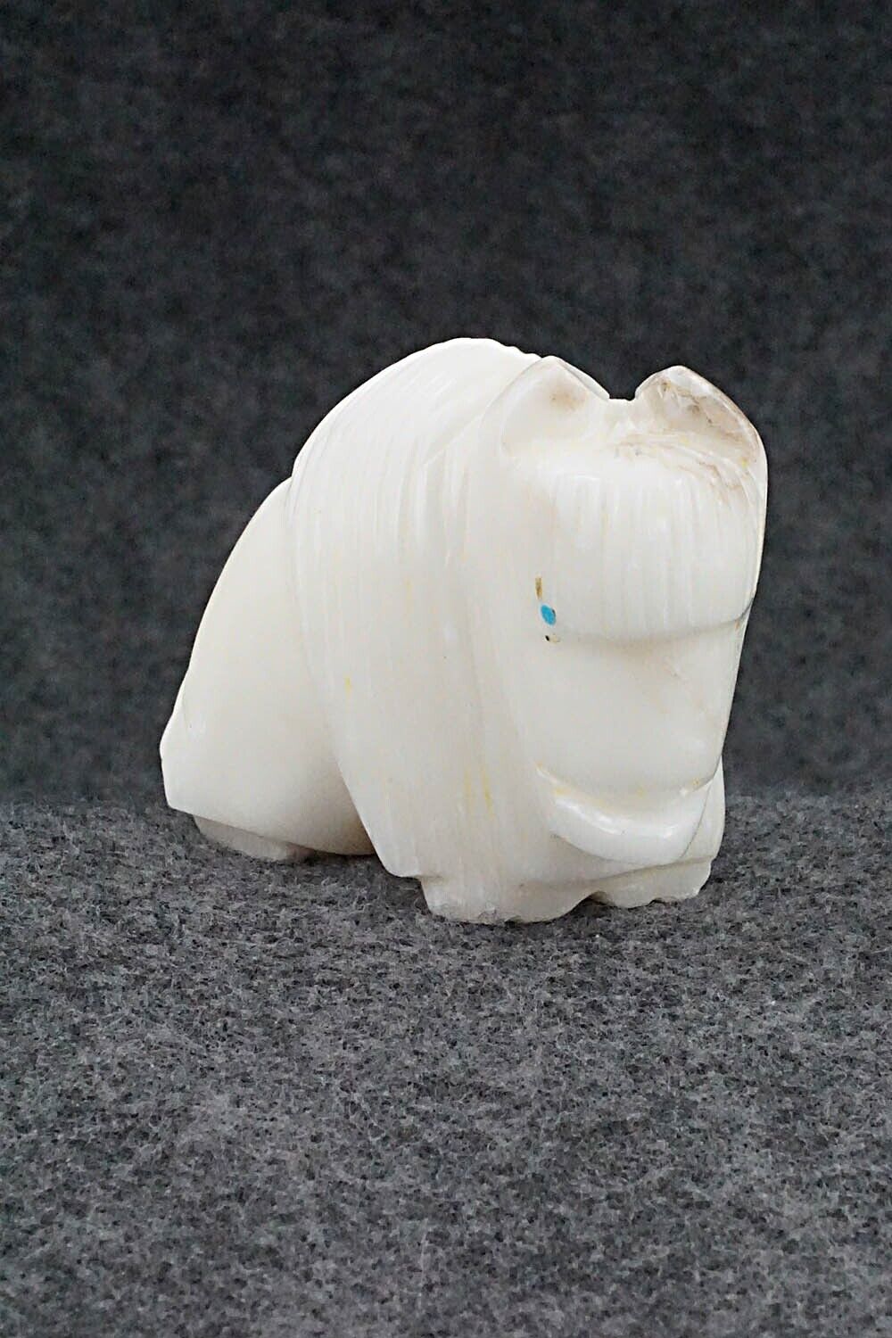 Buffalo Zuni Fetish Carving - Gilbert Lonjose