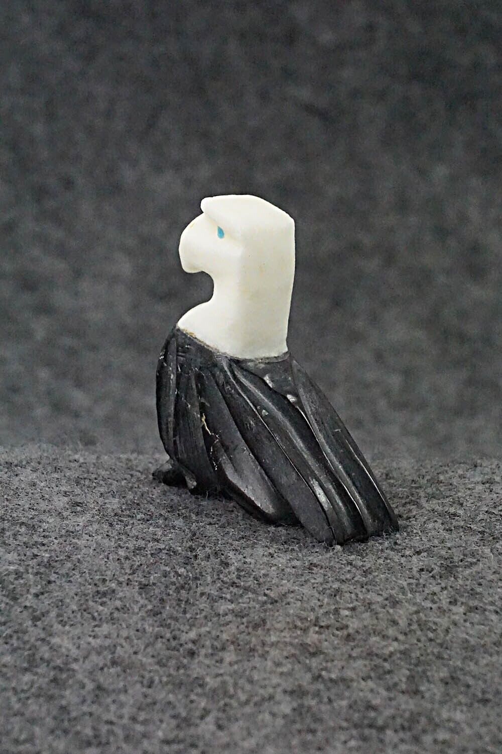 Eagle Zuni Fetish Carving - Kelly Lementino