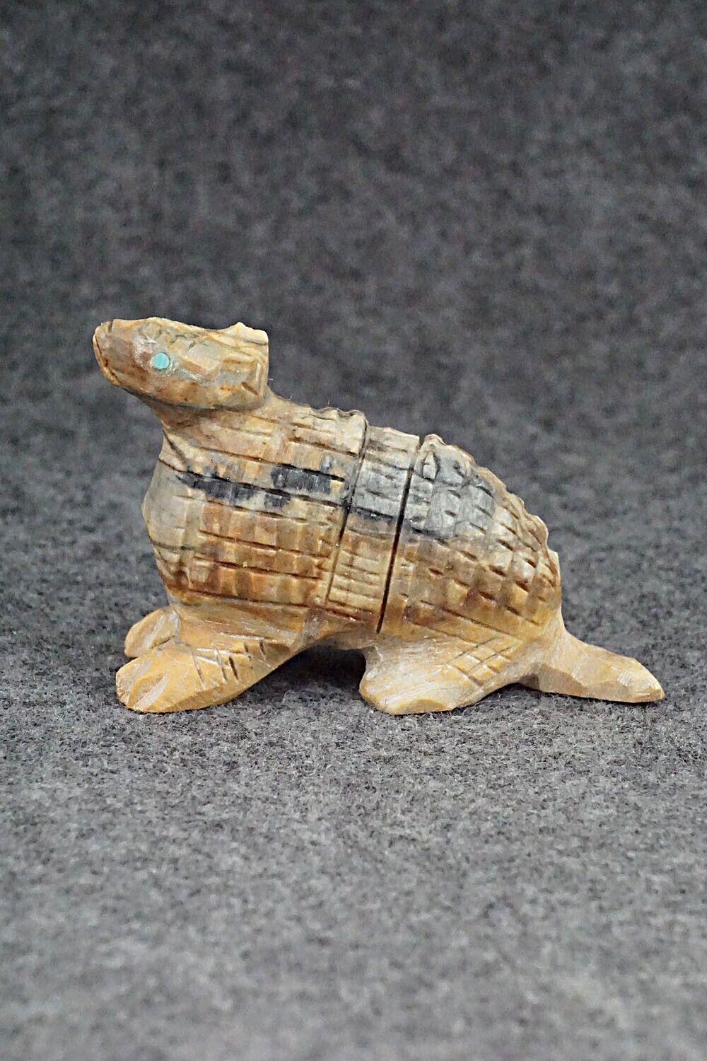 Armadillo Zuni Fetish Carving - Waylon Cheama