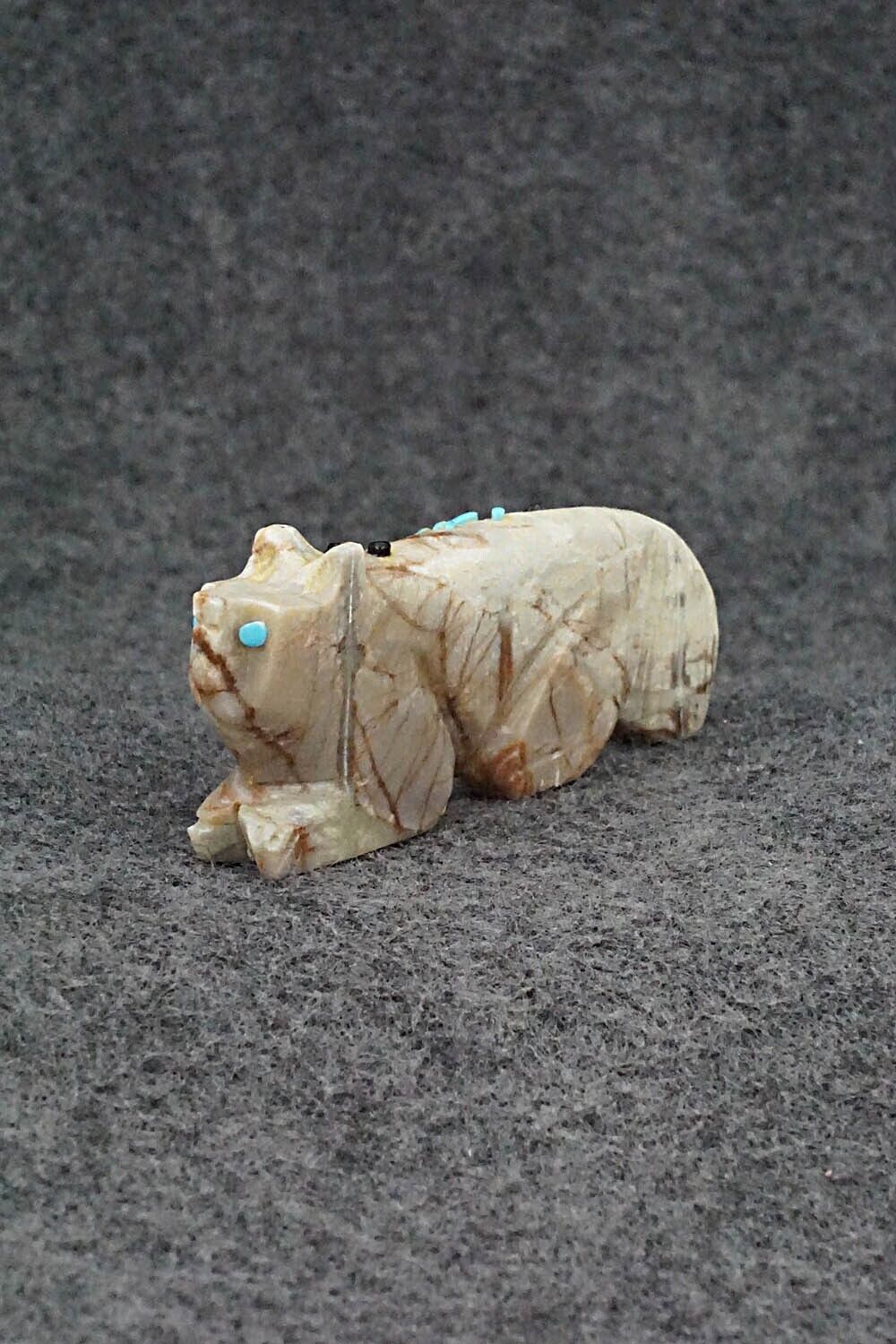 Wolf Zuni Fetish Carving - Danette Laate