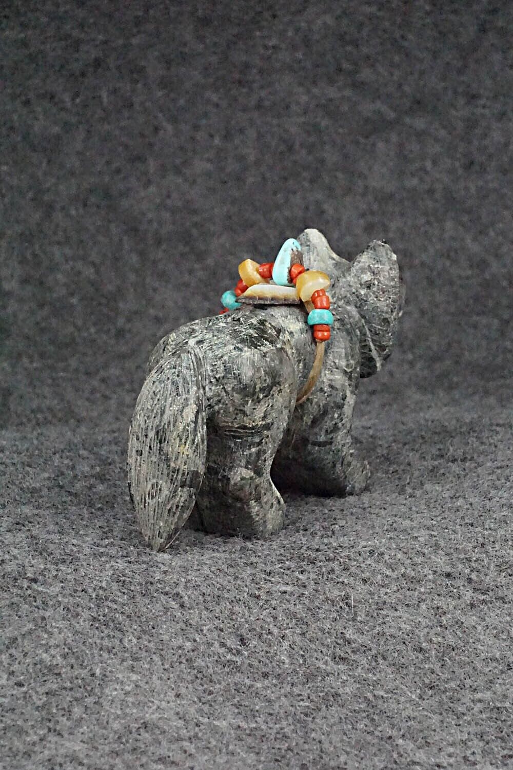 Wolf Zuni Fetish Carving - Douglas Martza
