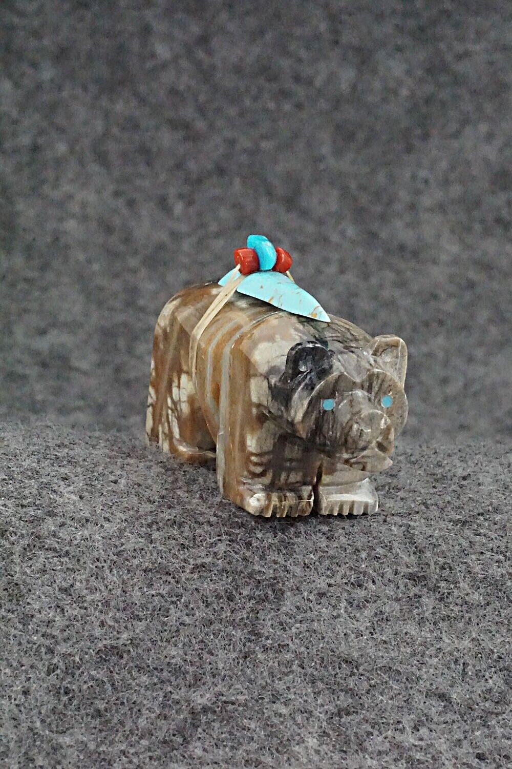 Bear Zuni Fetish Carving - Alex Tsethlikai