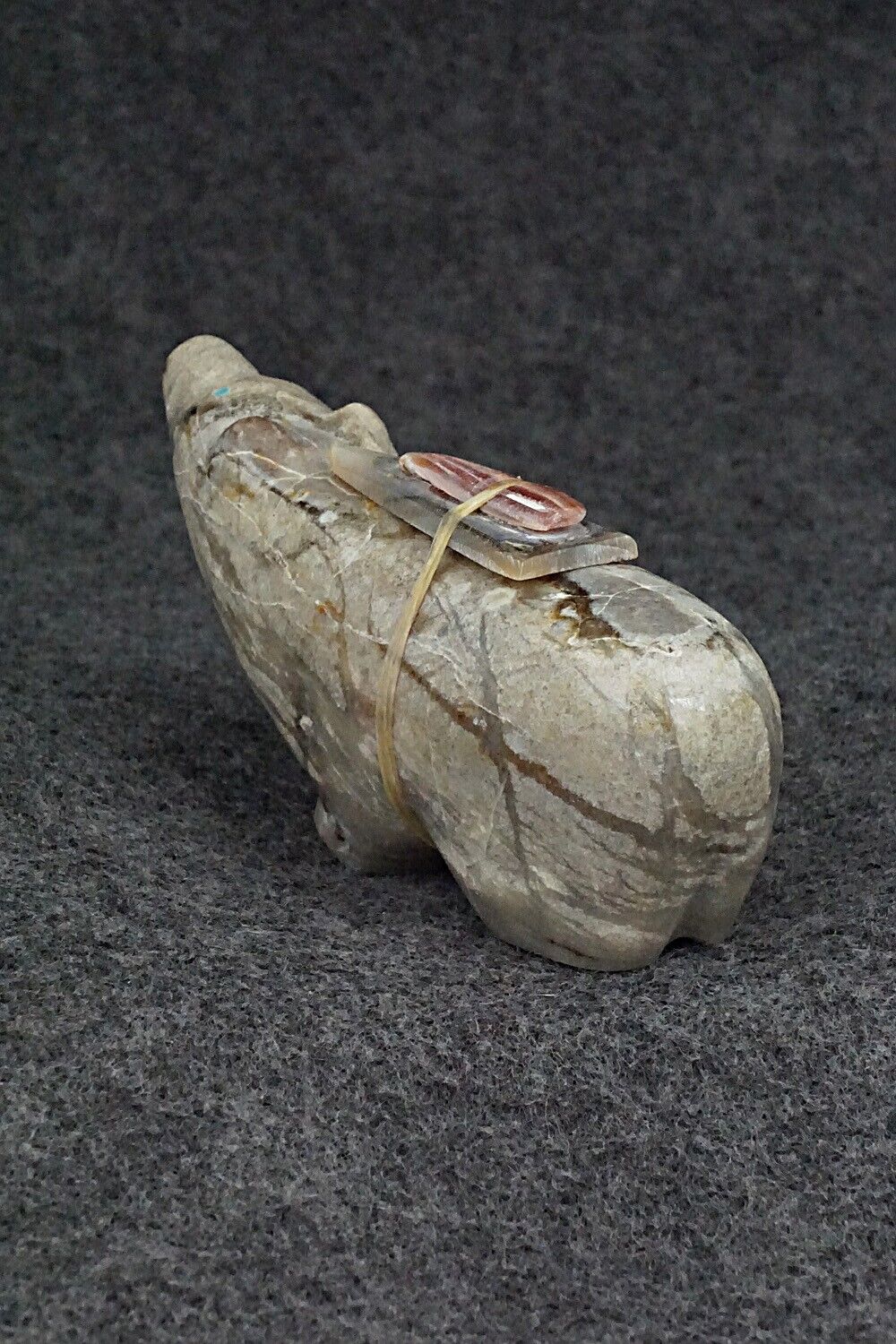 Bear Zuni Fetish Carving - Delvin Leekya