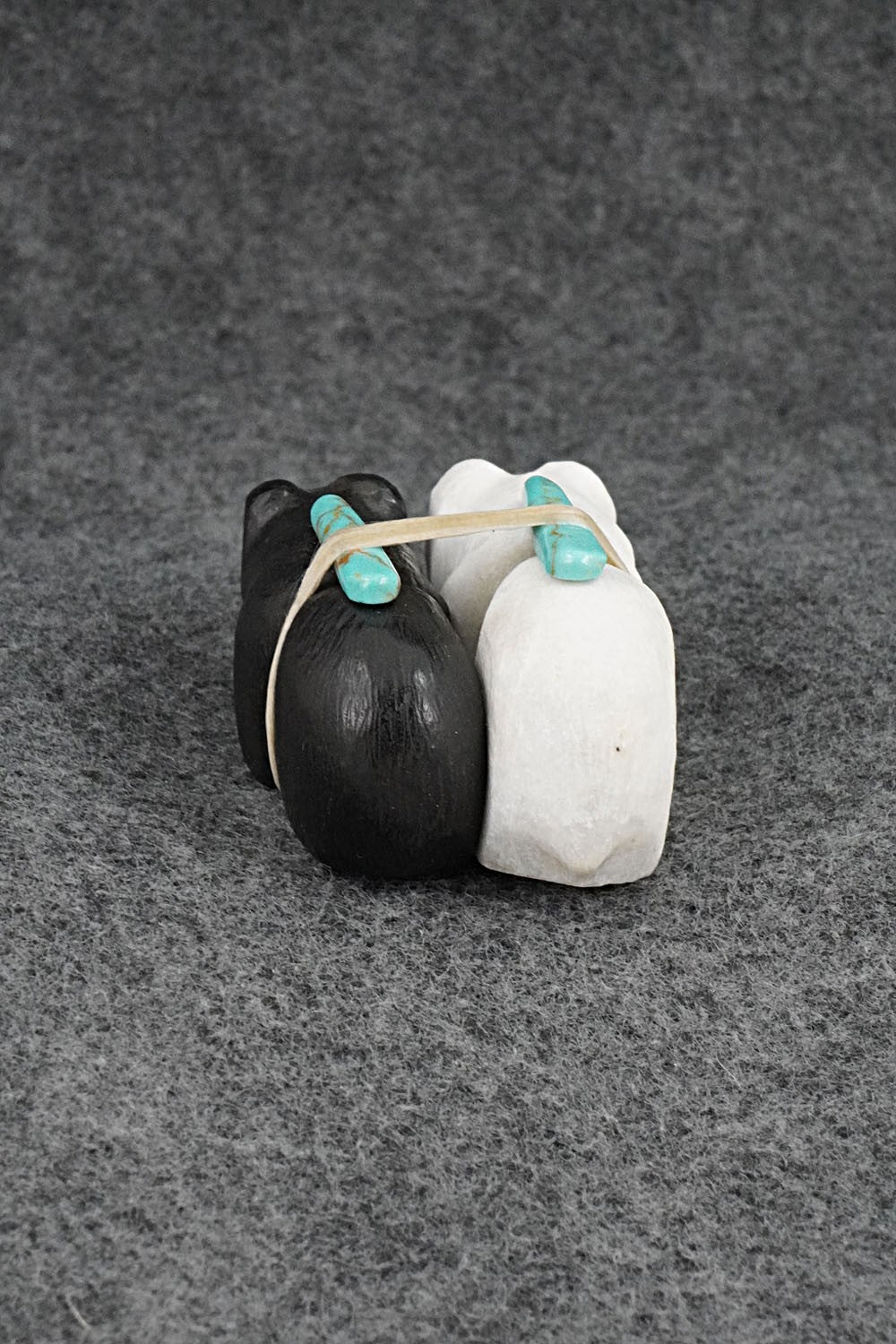Bear Zuni Fetish Carving - Herbert Halate
