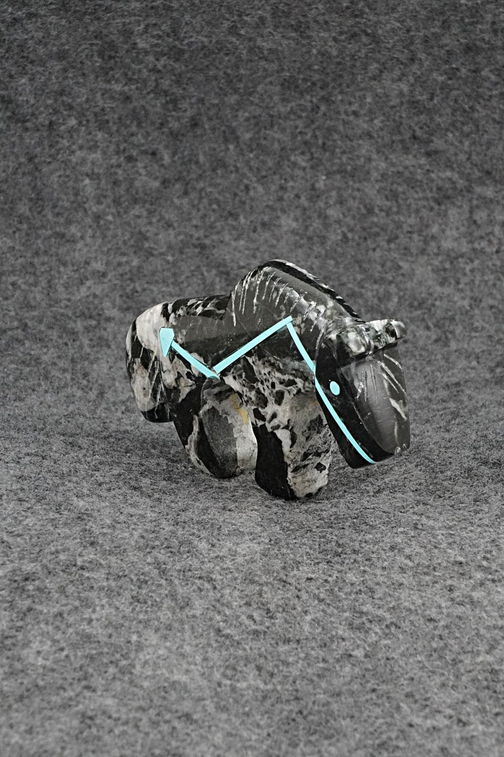 Horse Zuni Fetish Carving - Kenric Laiwakete
