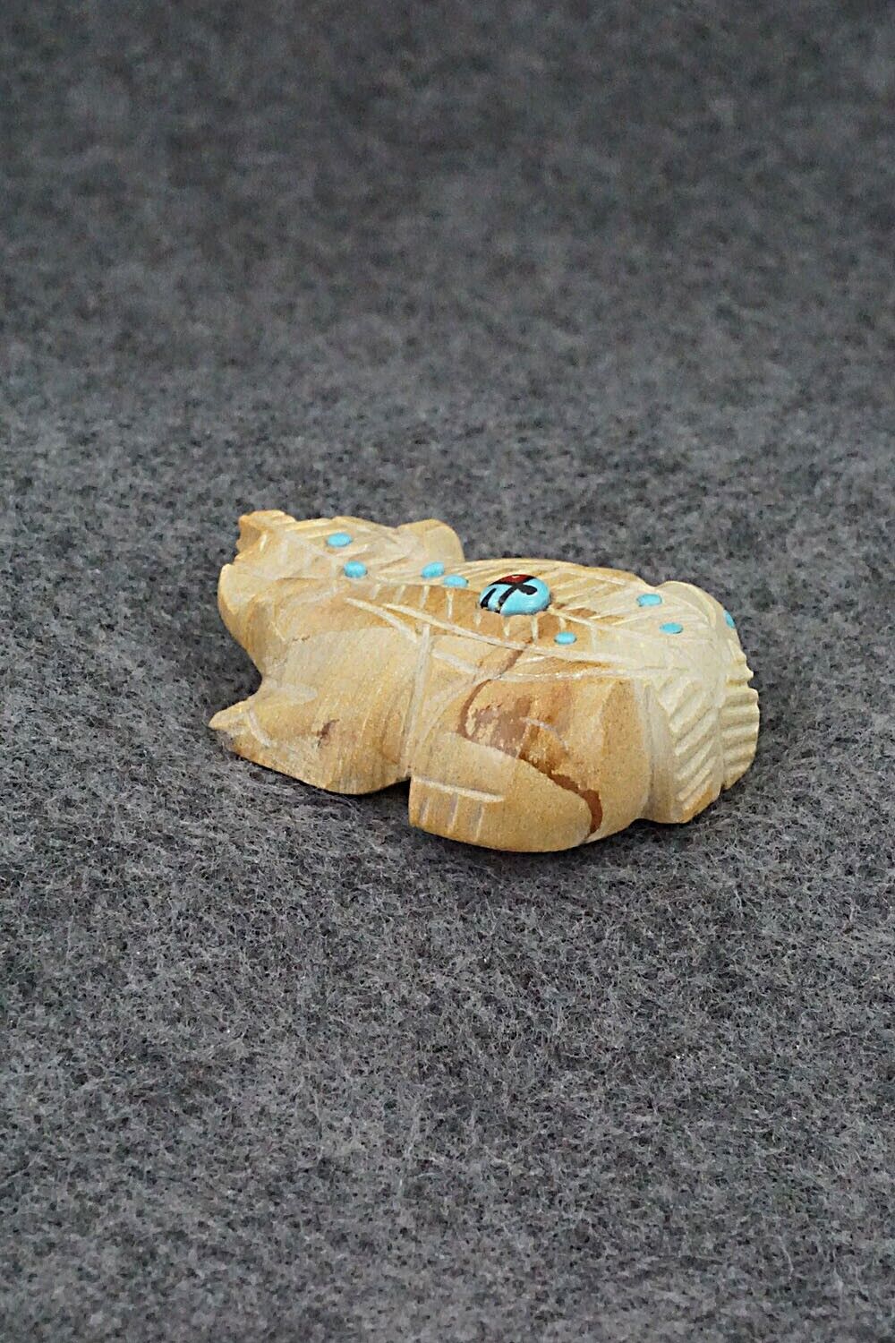 Badger Zuni Fetish Carving - Danette Laate