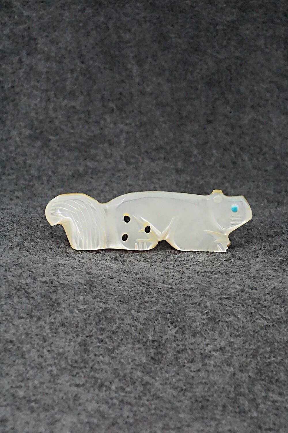 Squirrel Zuni Fetish Carving - Danette Laate
