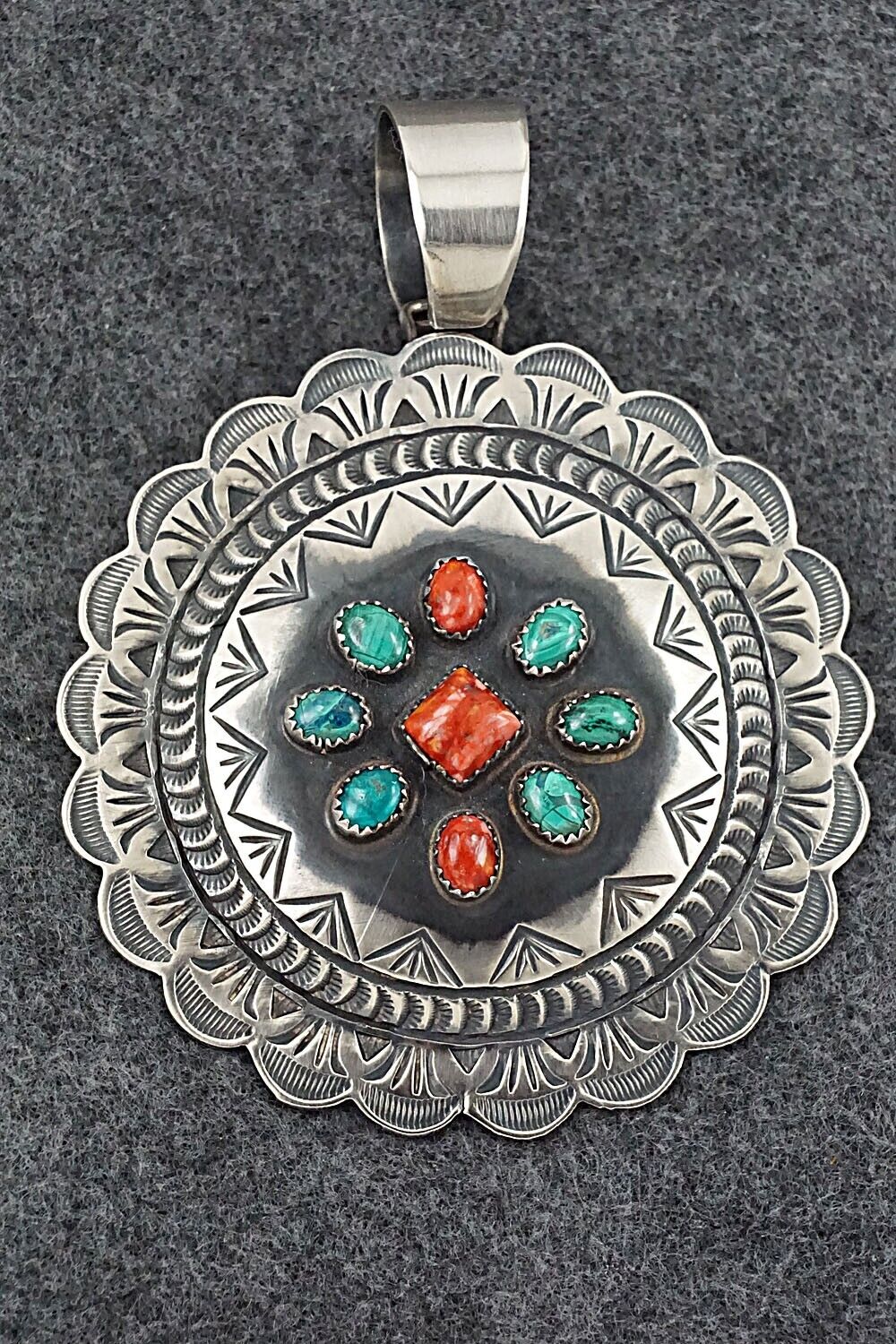 Malachite, Spiny Oyster & Sterling Silver Pendant - Shawn Cayatineto