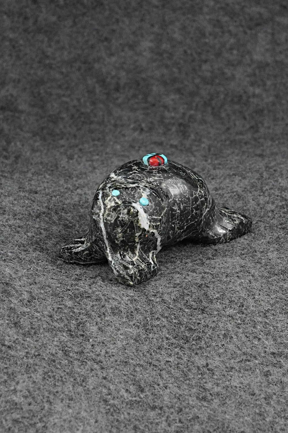 Seal Zuni Fetish Carving - Danette Laate