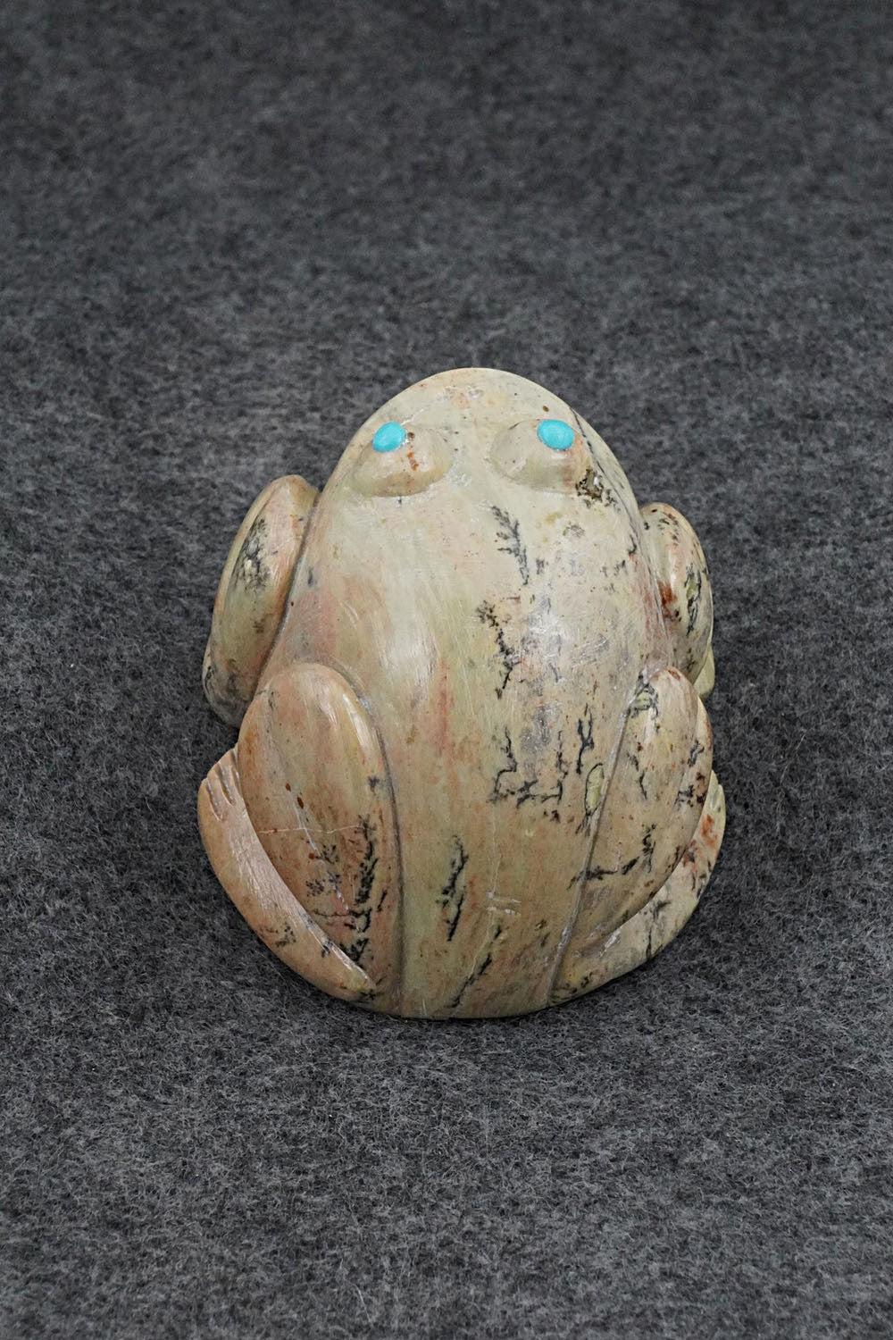 Frog Zuni Fetish Carving - Garrick Weeka