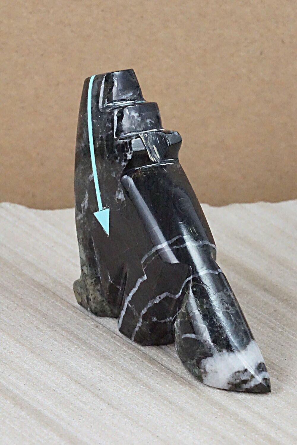 Wolf Zuni Fetish Carving - Bernard Laiwakete