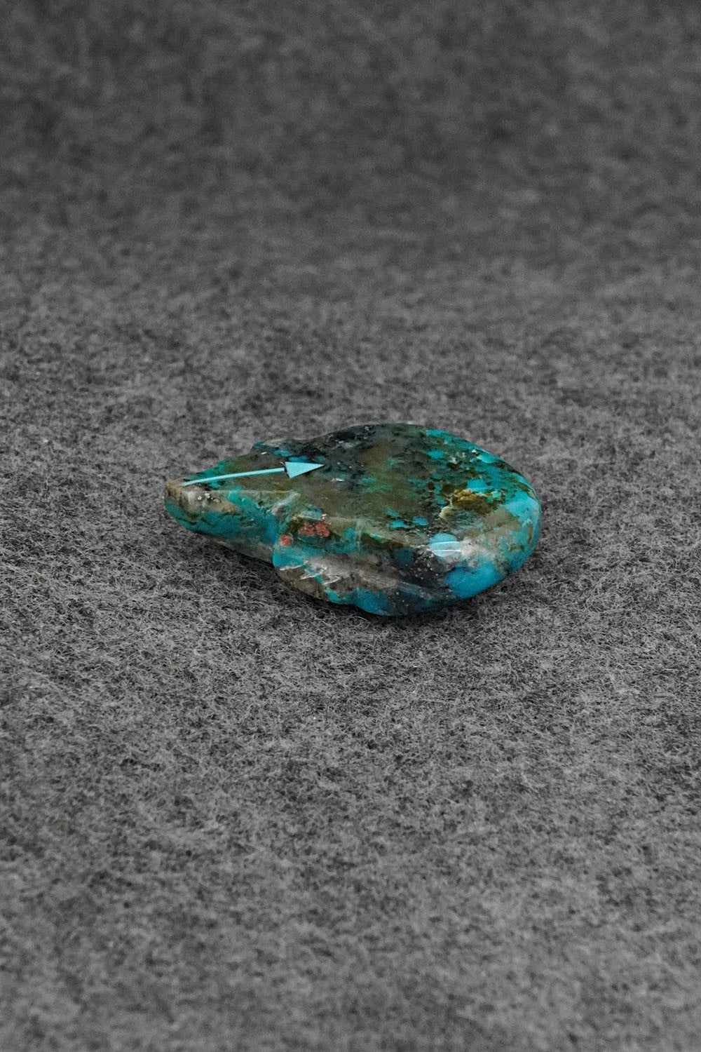 Bear Zuni Fetish Carving - Abby Quam Panteah