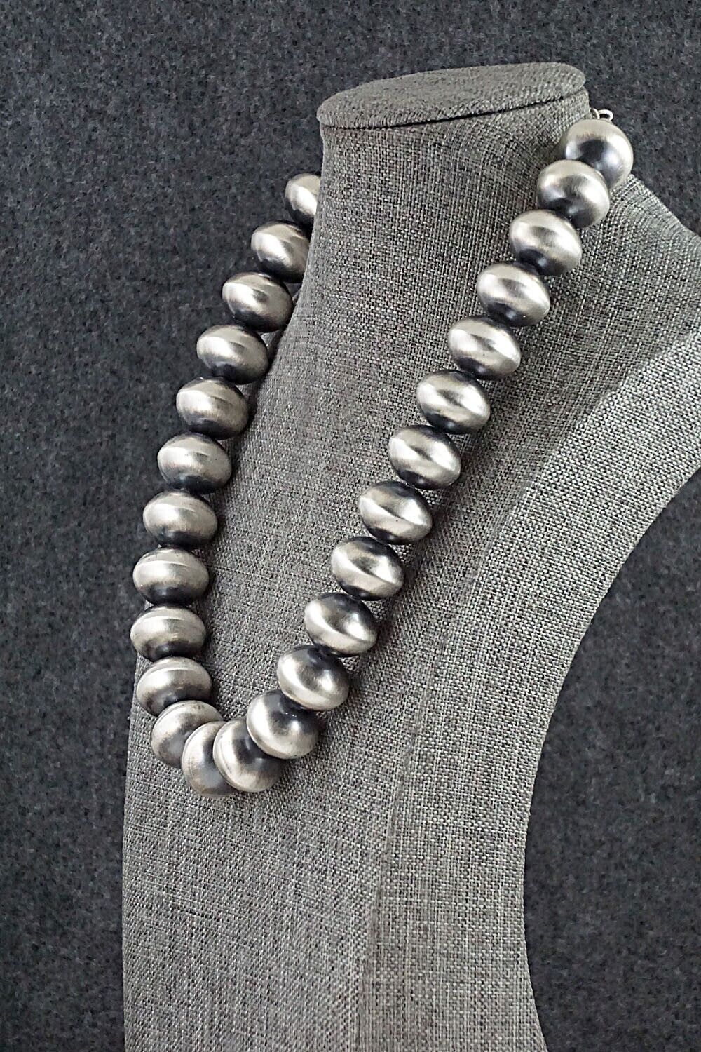 Sterling Silver Navajo Pearl Necklace 18" - Bryannen Halwood