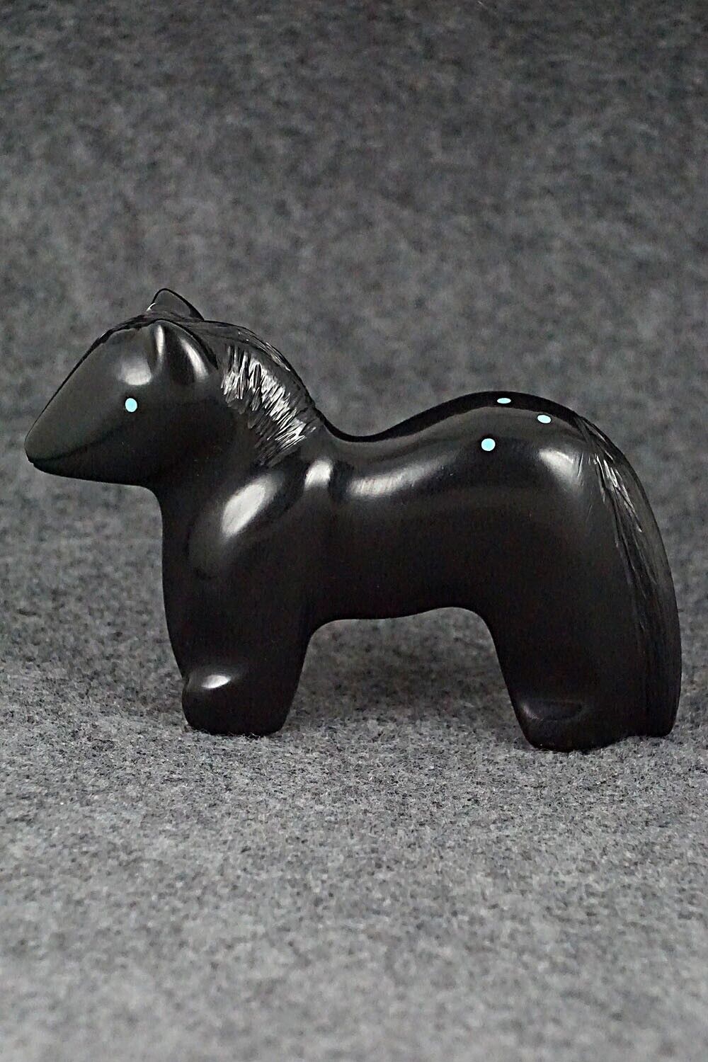 Horse Zuni Fetish Carving - Herbert Halate