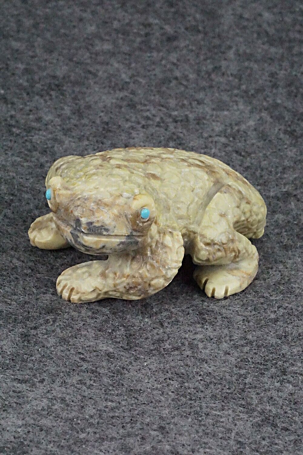 Frog Zuni Fetish Carving - Karen Zunie