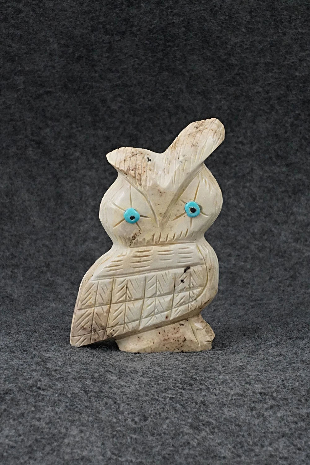 Owl Zuni Fetish Carving - Danette Laate