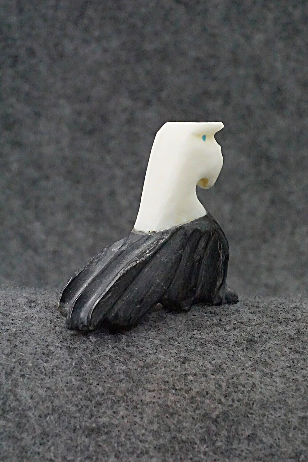 Eagle Zuni Fetish Carving - Kelly Lementino