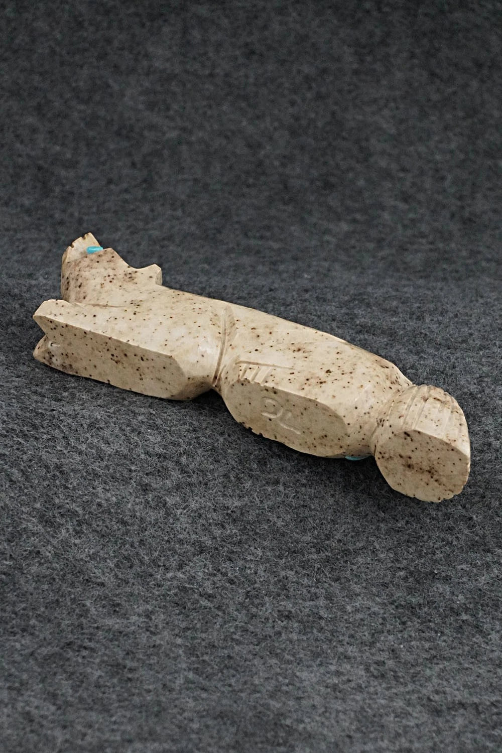 Fox Zuni Fetish Carving - Danette Laate