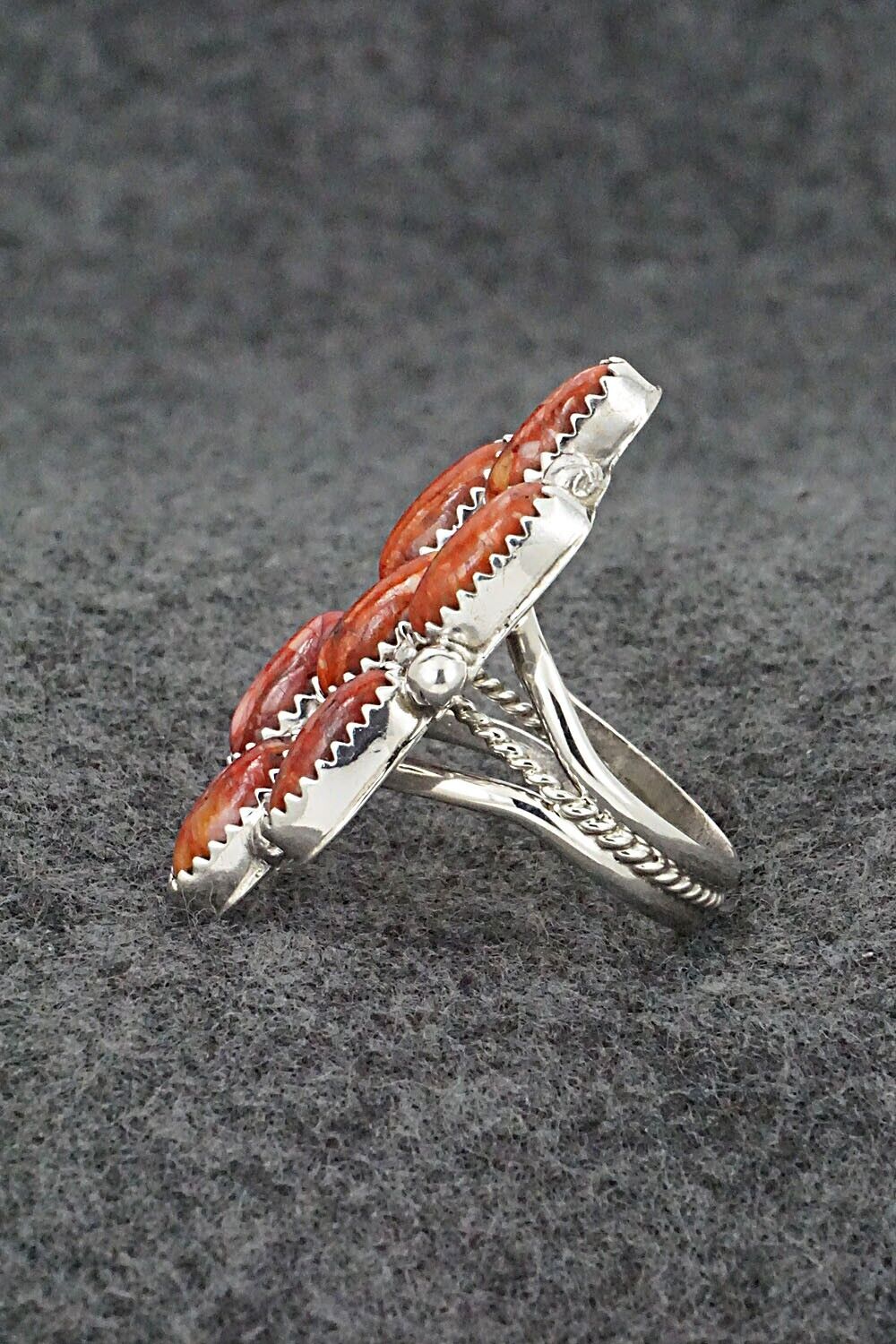 Spiny Oyster & Sterling Silver Ring - Roberta Begay - Size 8