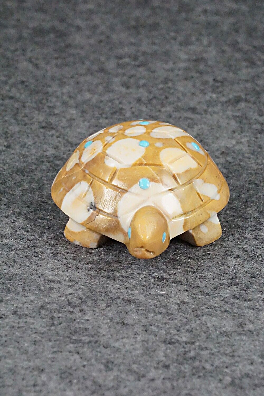 Turtle Zuni Fetish Carving - Ronnie Lunasee