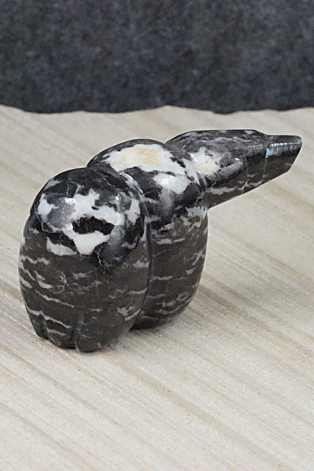 Bear Zuni Fetish Carving - Ed Lementino