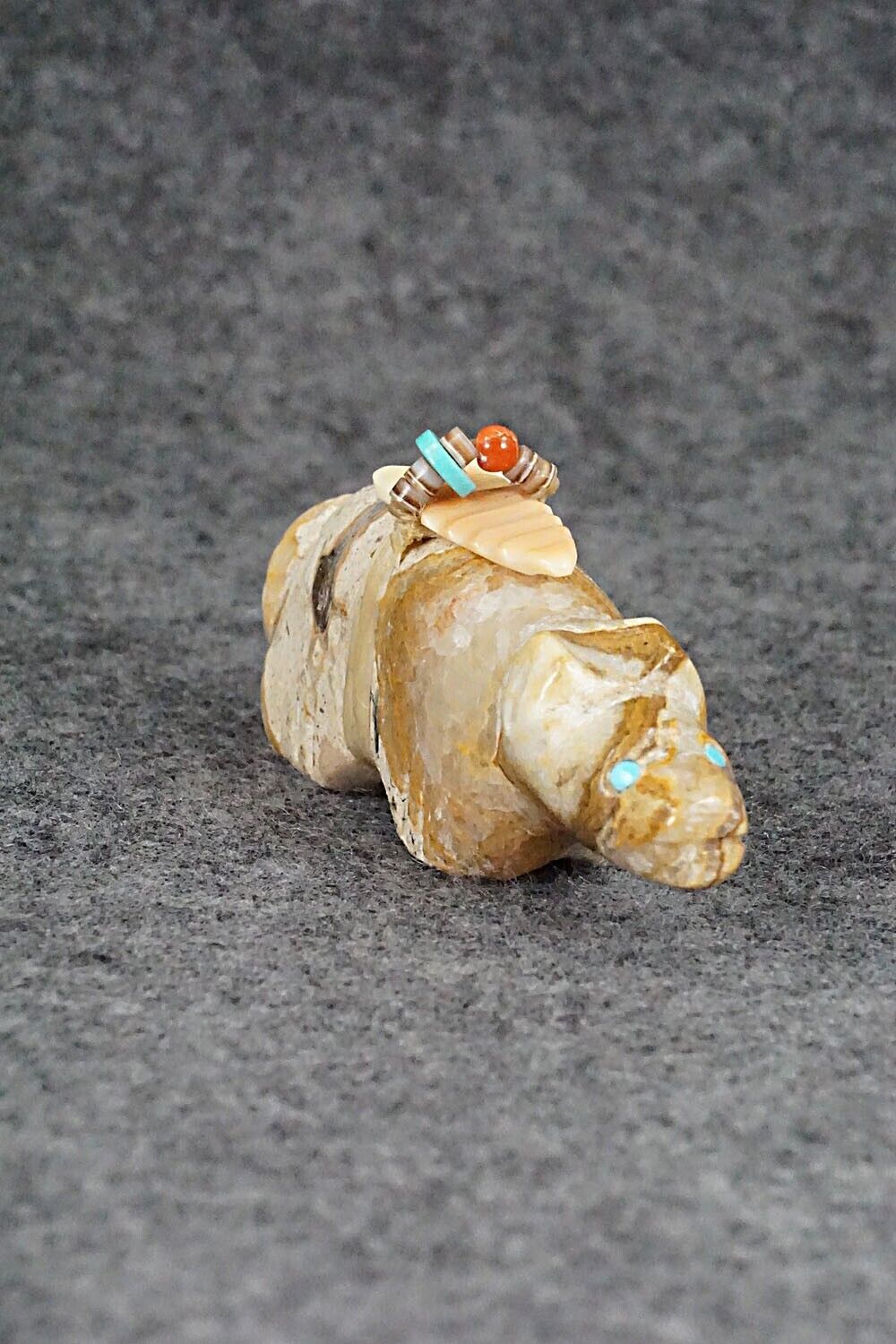 Bear Zuni Fetish Carving - Peter Gasper