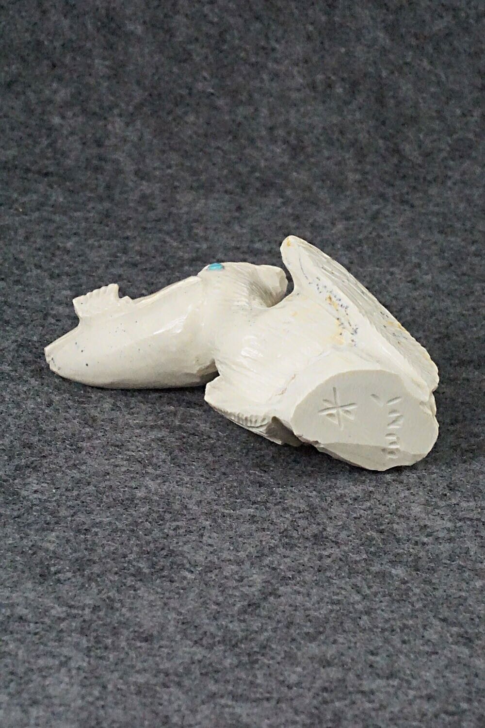 Pelican Zuni Fetish Carving - Derrick Kaamasee