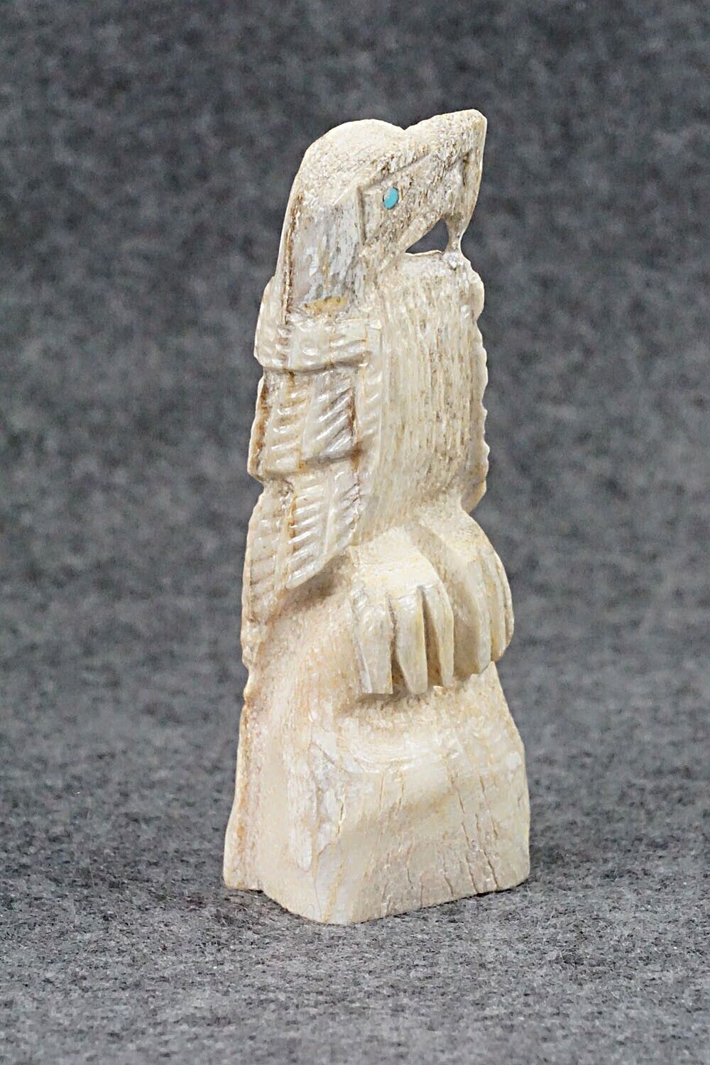 Eagle Zuni Fetish Carving - Jerrold Lahaleon